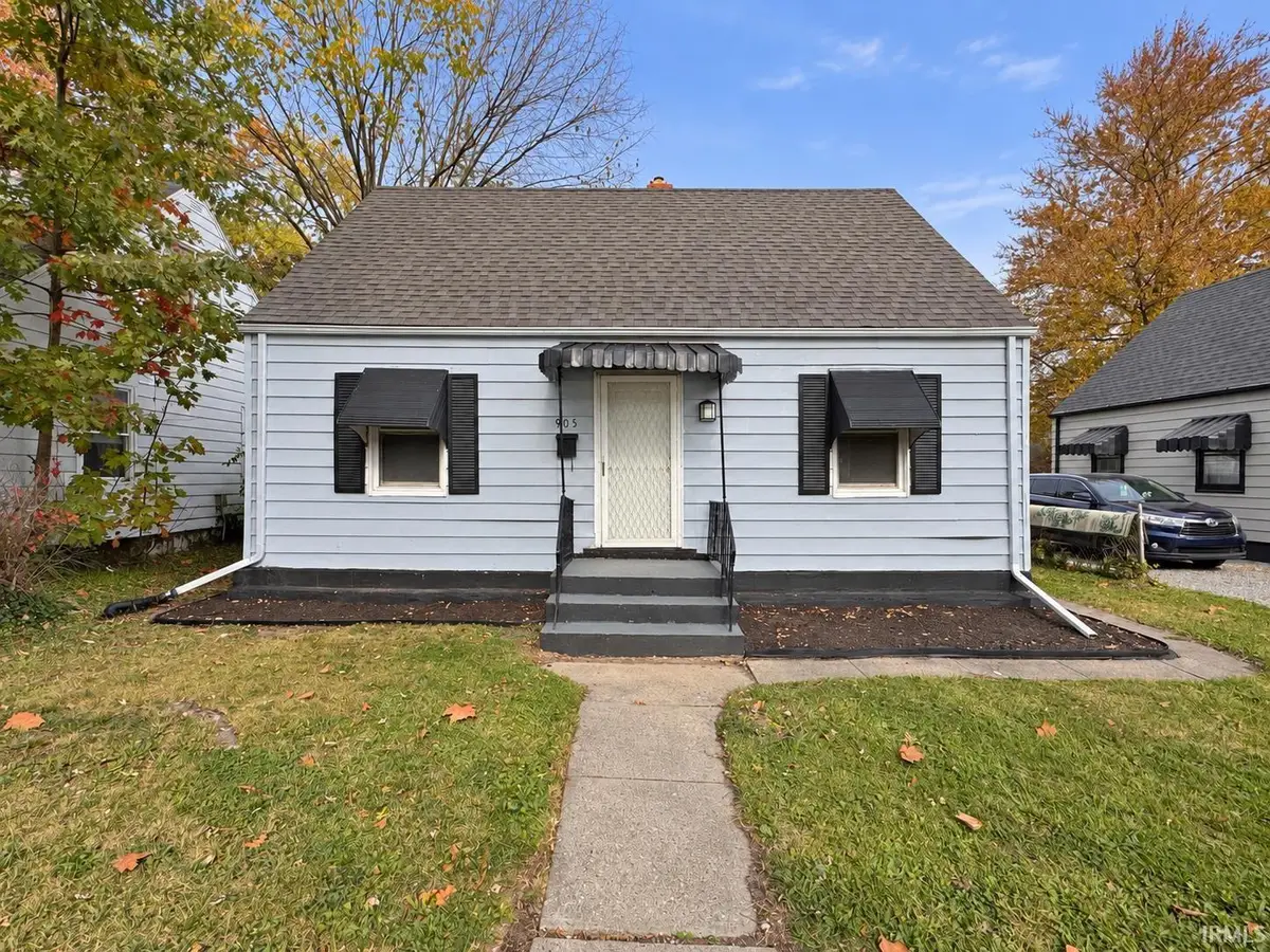 905 Mckinnie Avenue, Fort Wayne, IN 46806 - #1
