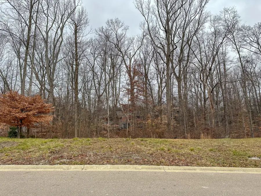 5166 Oak Ridge Trail, Columbus, IN 47201 - Image #2