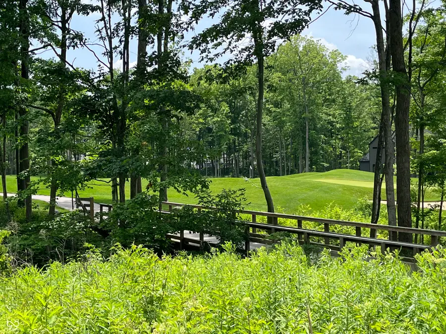 10379 Dartmoor Way, Zionsville, IN 46077 - Image #2