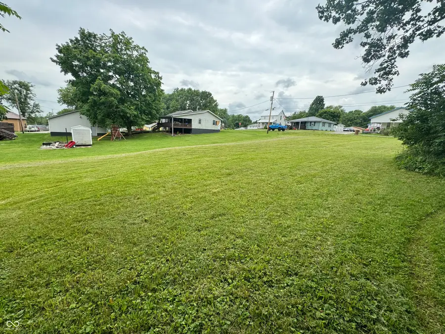 719 S Homestead Street, Veedersburg, IN 47987 - Image #3