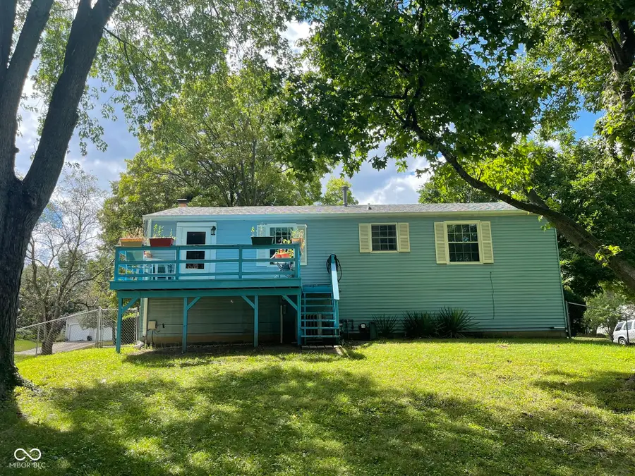 575 Oakridge Way, Greenwood, IN 46142 - #2