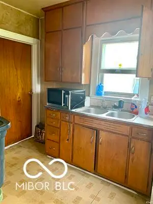 1317 W Memorial Drive, Muncie, IN 47302 - Image #3