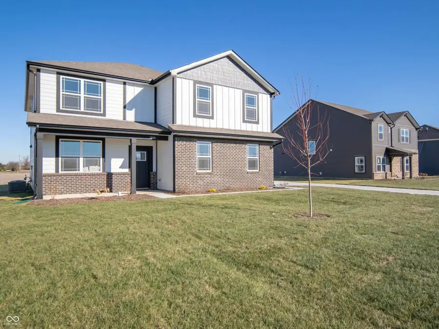 7888 Magnolia Street, New Palestine, IN 46163 - Image #2