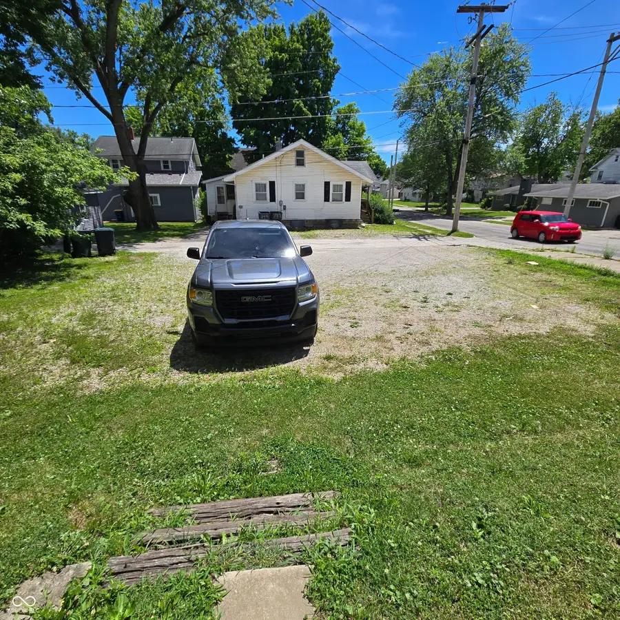 709 W Riverside Avenue, Muncie, IN 47303 - Image #2
