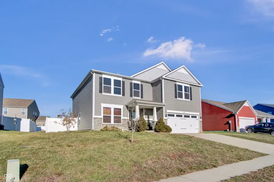 2034 Buckthorn Drive, Columbus, IN 47201 - Image #3