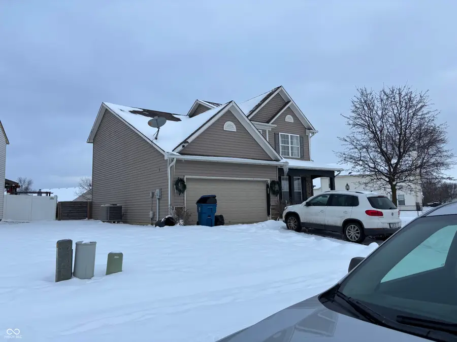 9704 Gull Lake Drive, Indianapolis, IN 46239 - Image #2