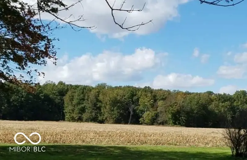 11477 S County Road 100 W, Westport, IN 47283 - Image #2