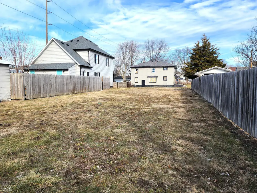 1121 E Naomi Street, Indianapolis, IN 46203 - Image #2