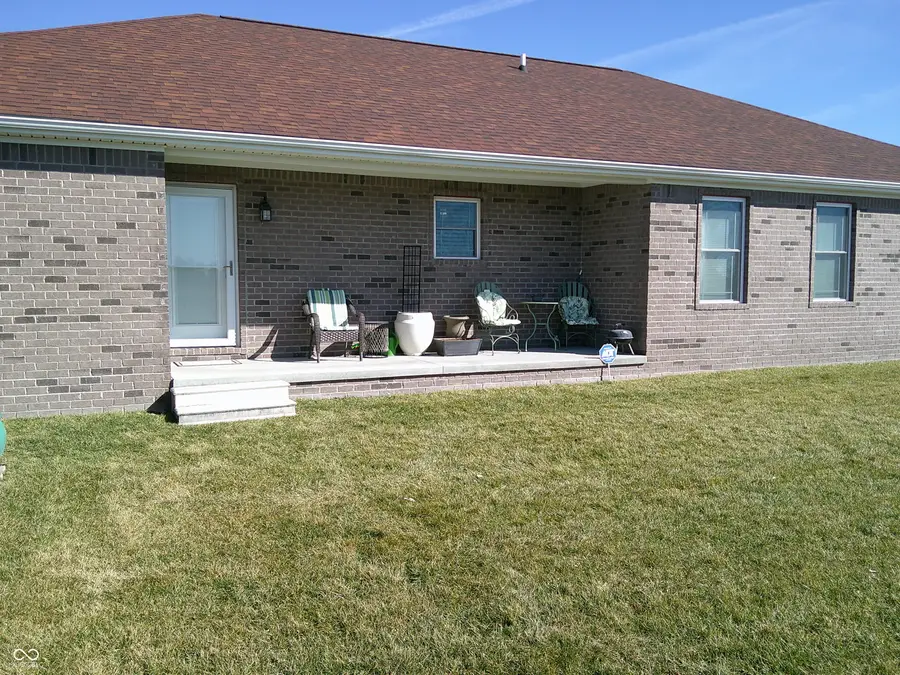 1720 W Bell Ford Drive, Seymour, IN 47274 - Image #2