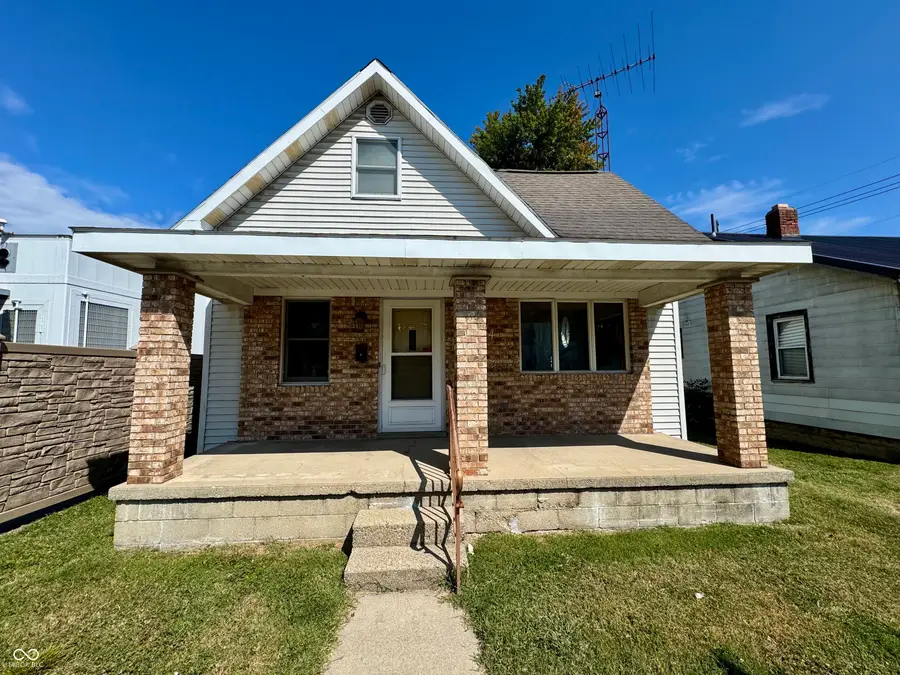 324 W 1st Street, Rushville, IN 46173 - Image #2