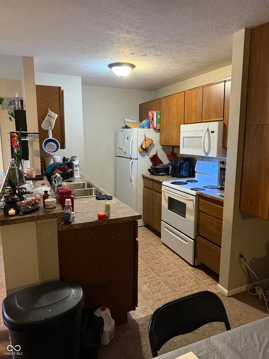 4291 Village Parkway Circle W #8, Indianapolis, IN 46254 - Image #2