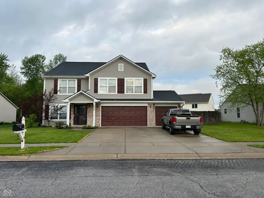 804 Seabreeze Drive, Avon, IN 46123 - Image #2