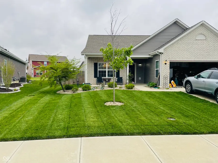 401 Haywood Drive, Greenfield, IN 46140 - Image #2