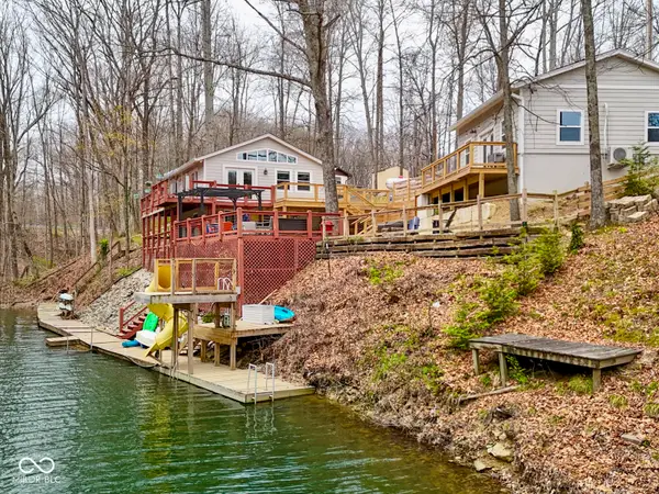 6141 Flamingo Drive, Nineveh, IN 46164