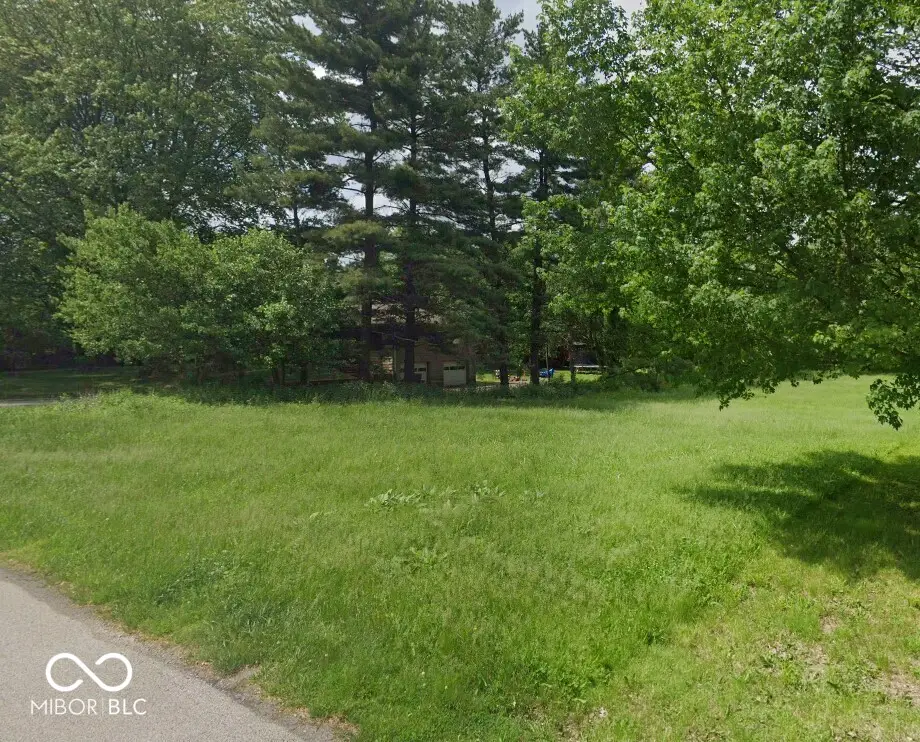 418 E Beechwood Lane, Indianapolis, IN 46227 - Image #1