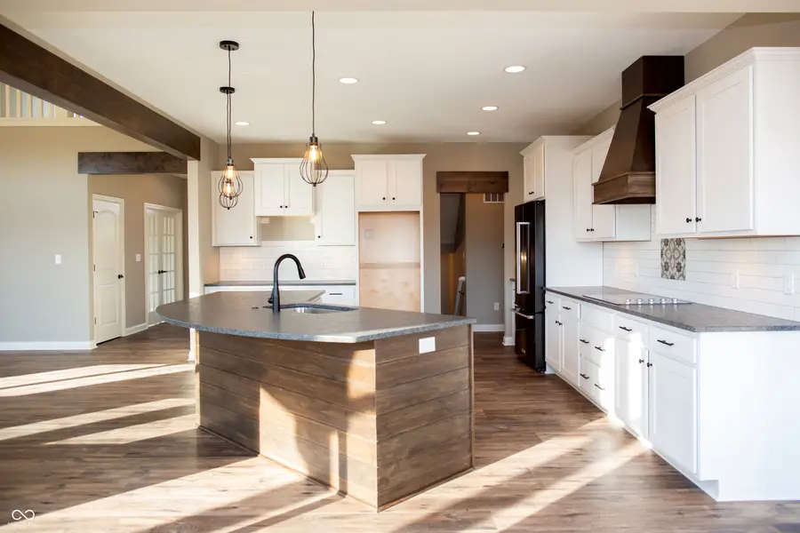 5179 Oak Ridge Trail, Columbus, IN 47201 - Image #2