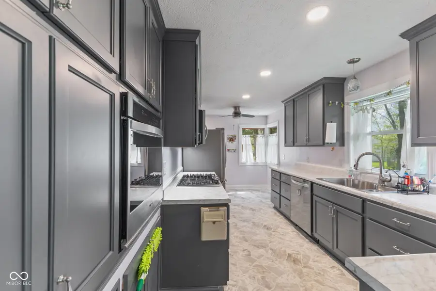 7104 Combs Road, Indianapolis, IN 46237 - Image #3