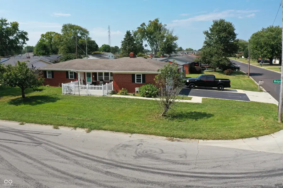 2630 Wedgewood Drive, Columbus, IN 47203 - Image #3