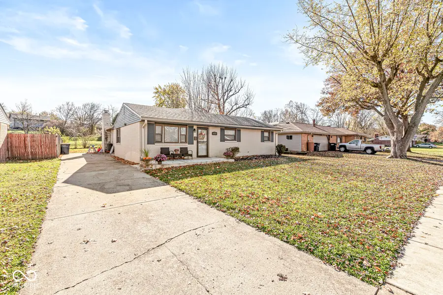 617 Grovewood Drive, Beech Grove, IN 46107 - #2