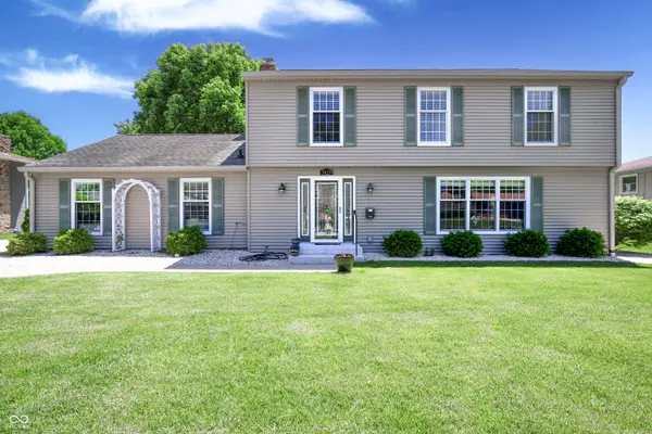 3829 Waycross Drive, Columbus, IN 47203