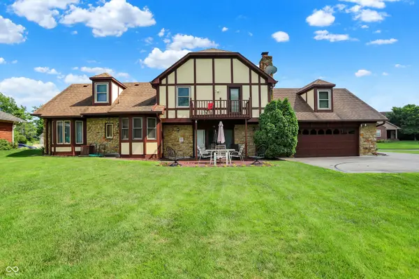 3188 Fairway Court, Greenwood, IN 46143