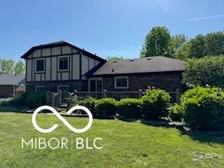 8835 Winding Ridge Road, Indianapolis, IN 46217 - Image #2