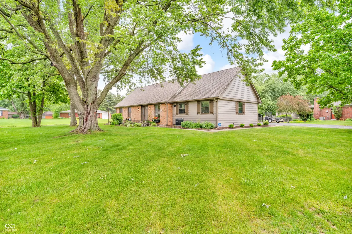 7633 Janean Drive, Brownsburg, IN 46112 - Image #1