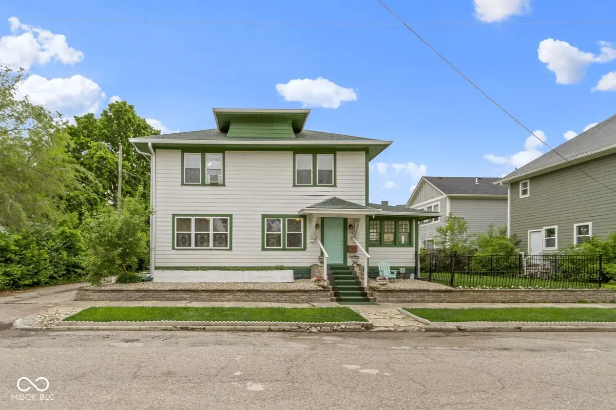 236 W 33rd Street, Indianapolis, IN 46208 - #1