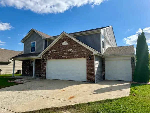 7851 Housefinch Lane, Indianapolis, IN 46239