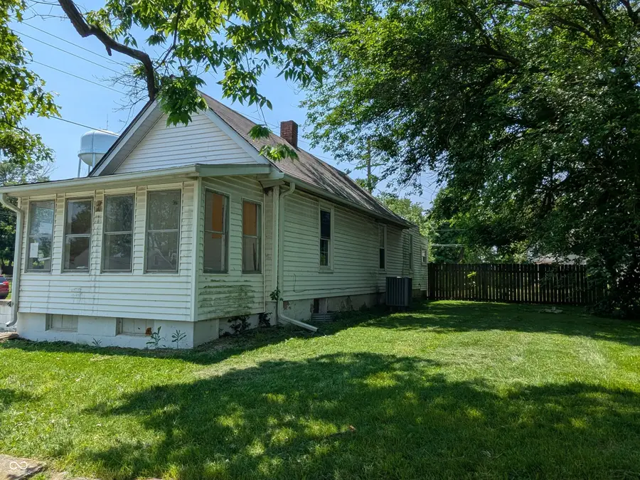 901 N Park Street, Seymour, IN 47274 - Image #3