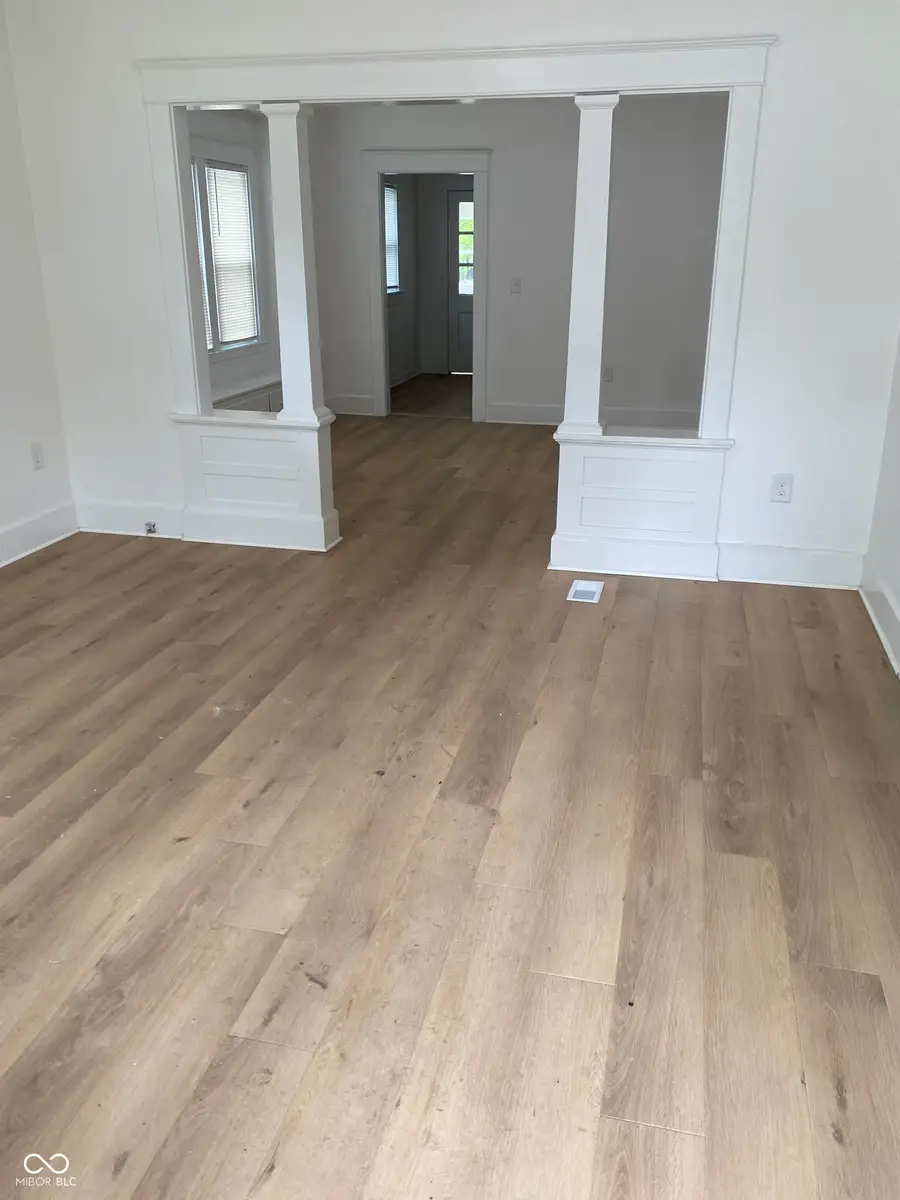 802 N Oakland Avenue, Indianapolis, IN 46201 - Image #2