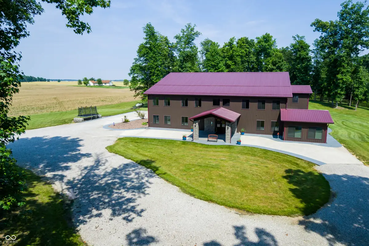 9750 N County Road 700 W, Elizabethtown, IN 47232 - Image #1