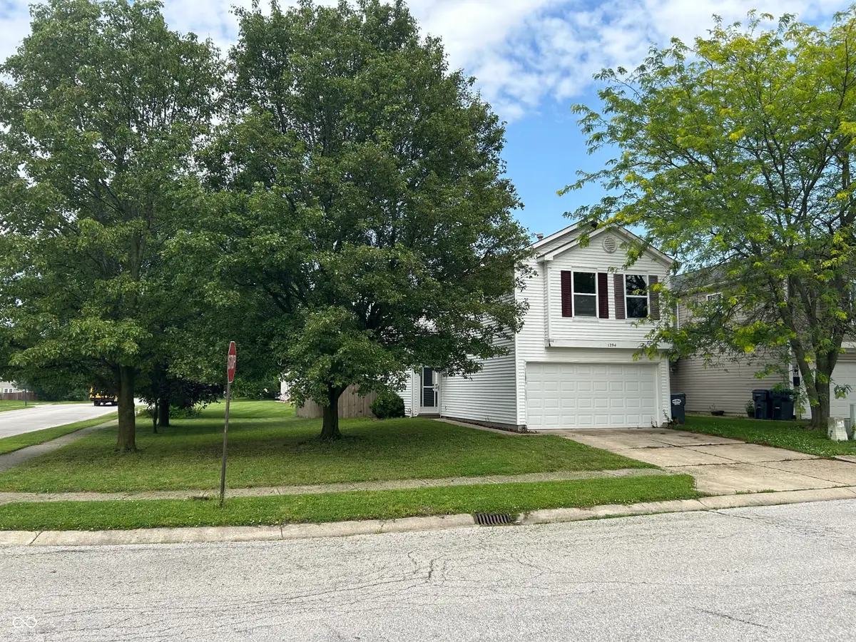 1294 Kenwood Drive, Greenwood, IN 46143 - Image #1
