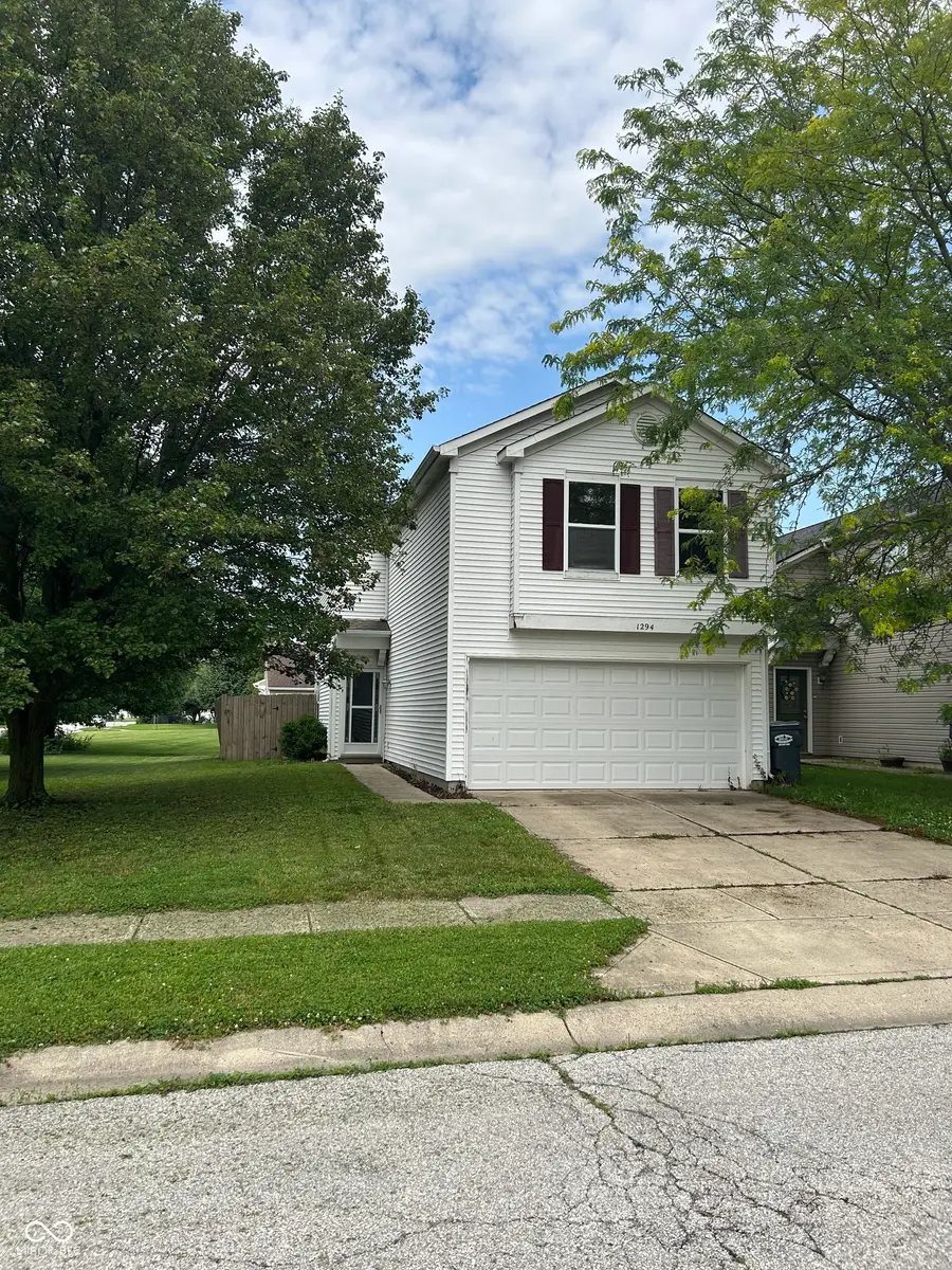 1294 Kenwood Drive, Greenwood, IN 46143 - Image #2