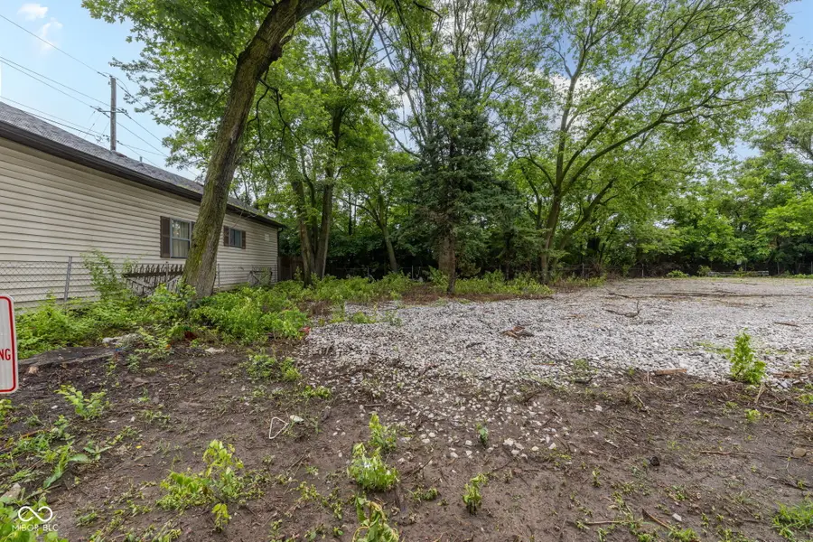 215 S Davidson Street, Indianapolis, IN 46202 - Image #2