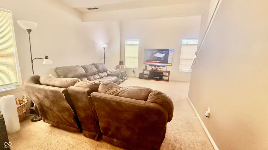 5924 Sable Drive, Indianapolis, IN 46221 - Image #2