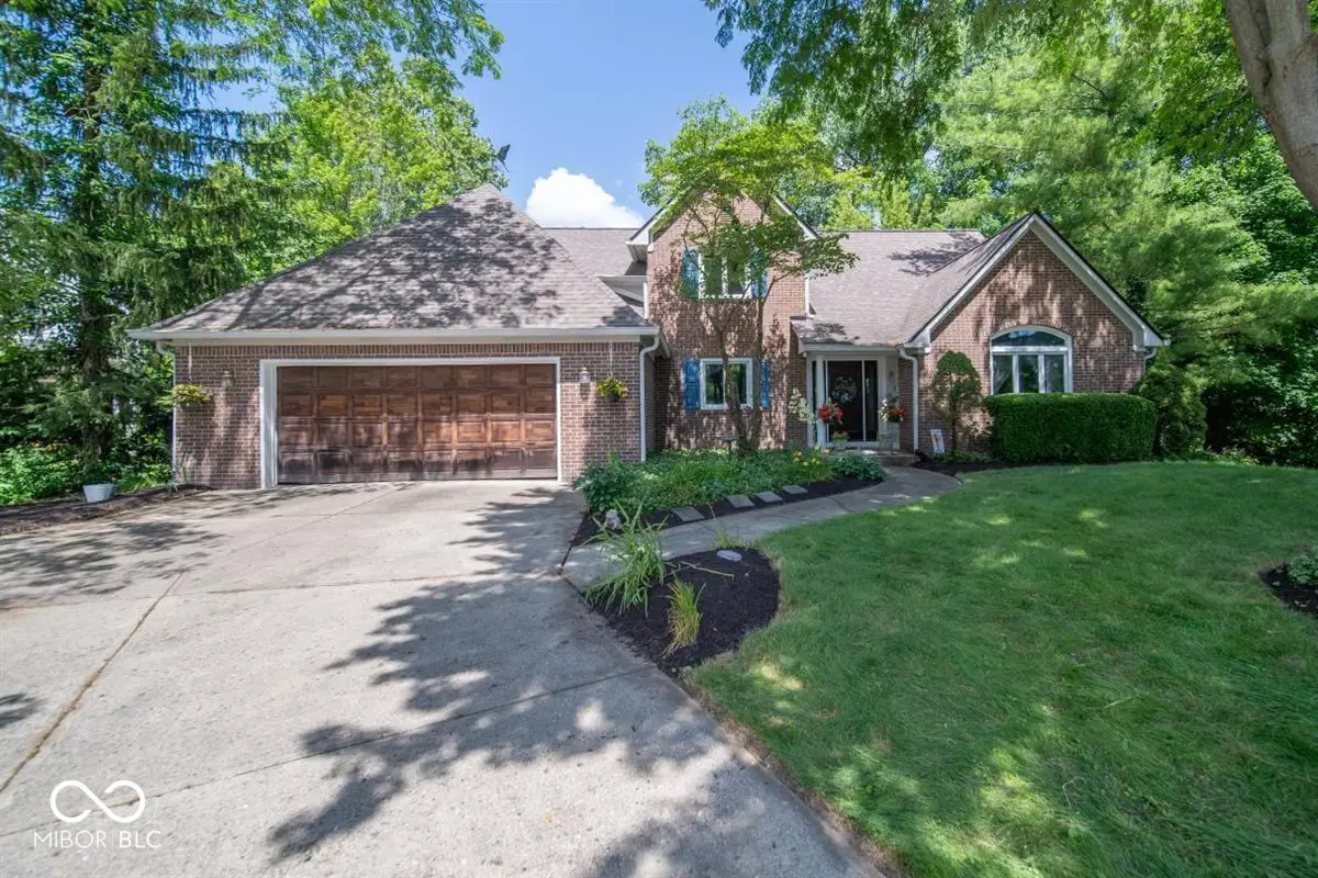 12040 Kingfisher Circle, Indianapolis, IN 46236 - Image #1