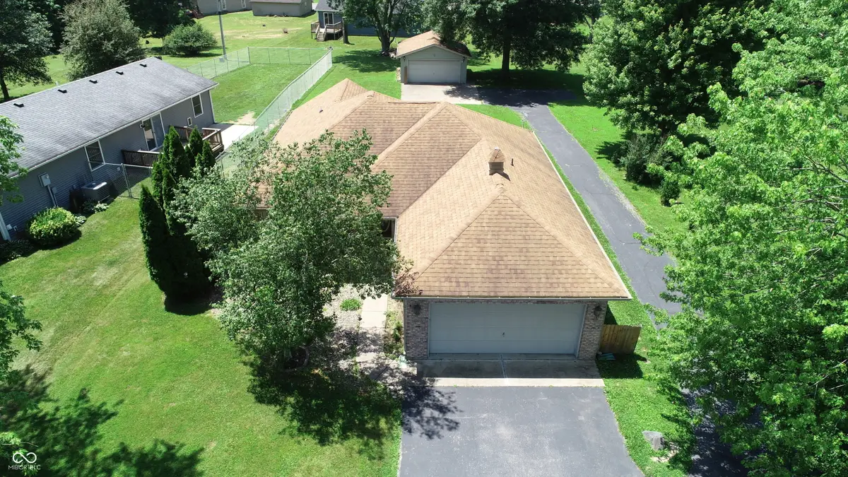 526 Jefferson Valley, Coatesville, IN 46121 - Image #1