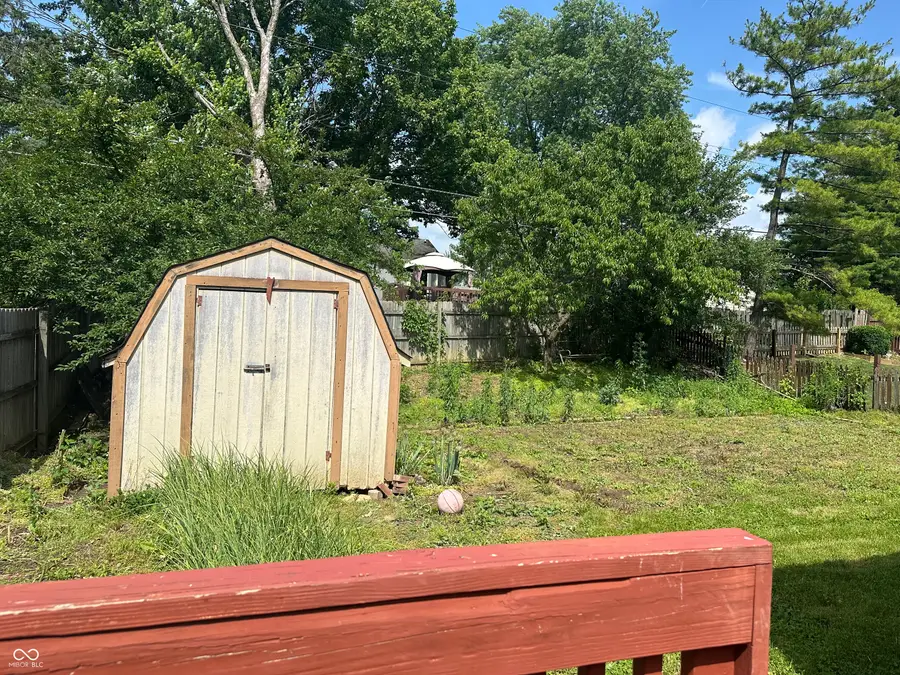 8849 Summer Walk Drive E, Indianapolis, IN 46227 - Image #3