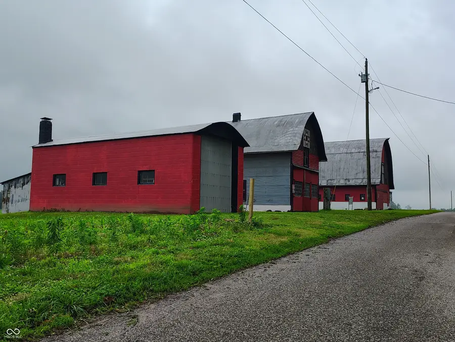 8955 N County Road 925 E, Seymour, IN 47274 - Image #2