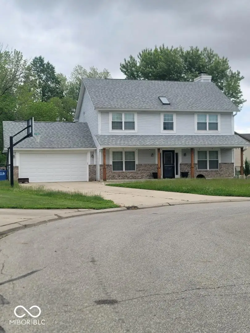 922 Eagle Brook Drive, Shelbyville, IN 46176 - Image #1