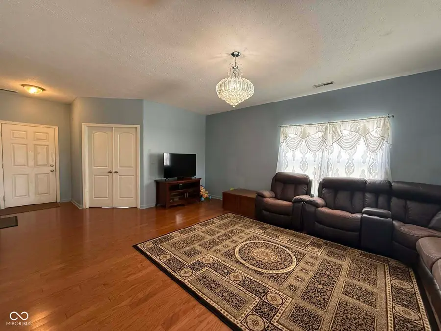 621 Appleseed Way, Indianapolis, IN 46217 - Image #2