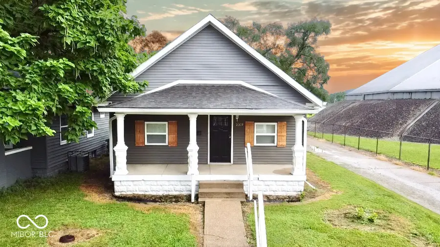 2009 Gent Avenue, Indianapolis, IN 46202 - Image #2
