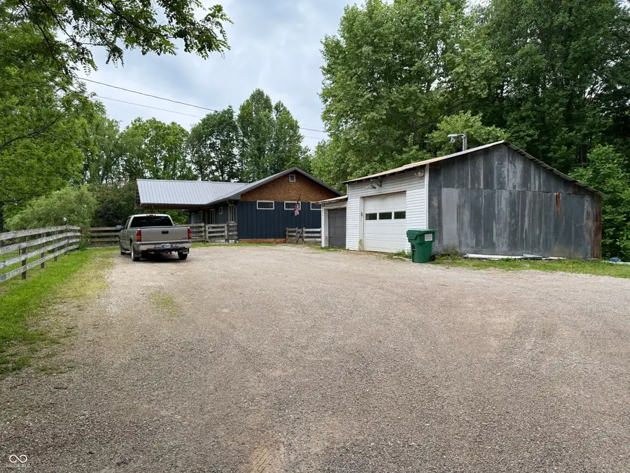 5821 Rocky Hill Road, Spencer, IN 47460 - Image #2