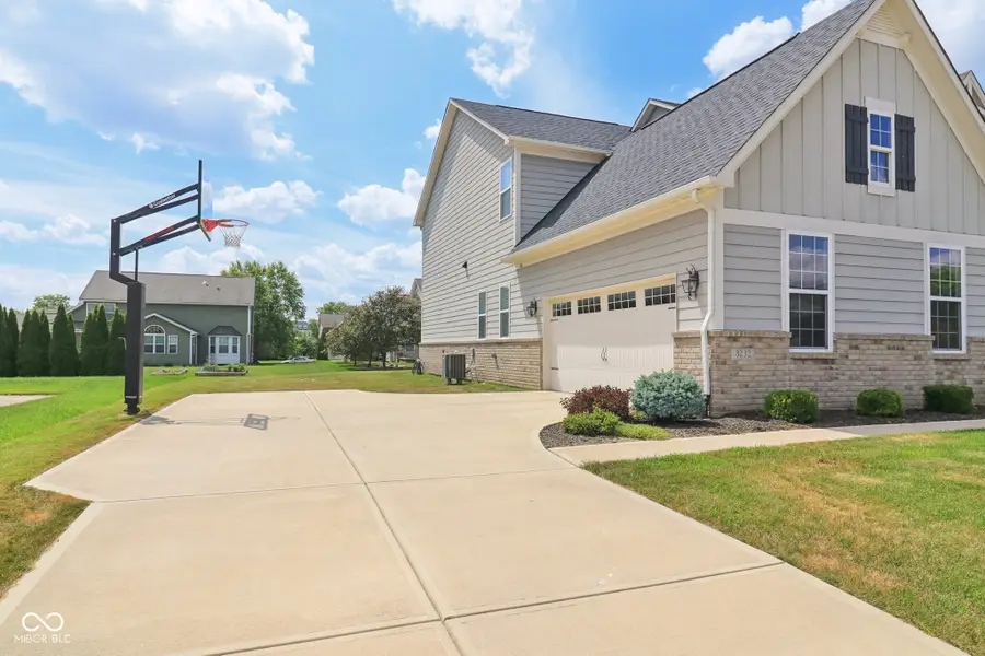 3232 Purple Ash Drive, Zionsville, IN 46077 - Image #2