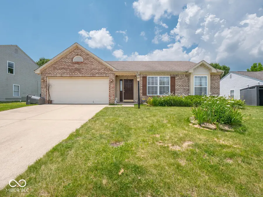 5548 Glen Canyon Drive, Indianapolis, IN 46237 - Image #3