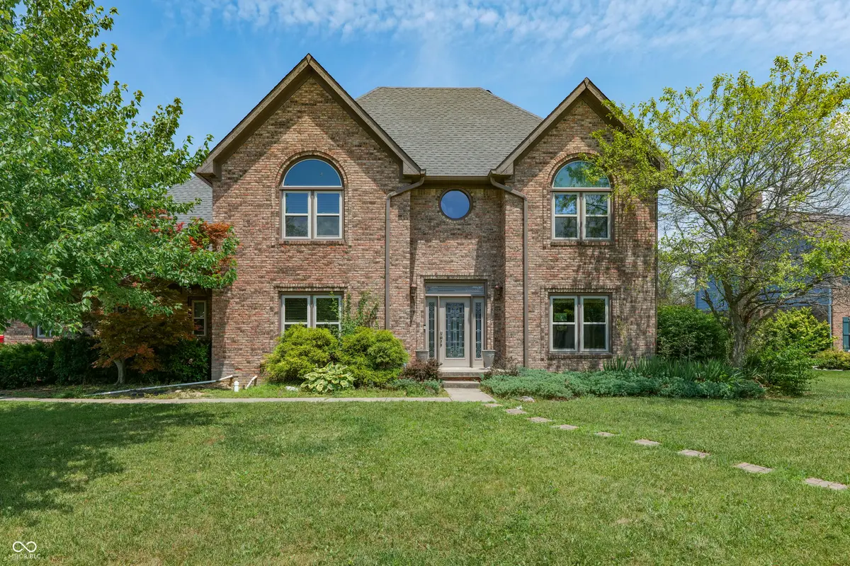 3696 Lakeshore Court, Greenwood, IN 46143 - Image #1