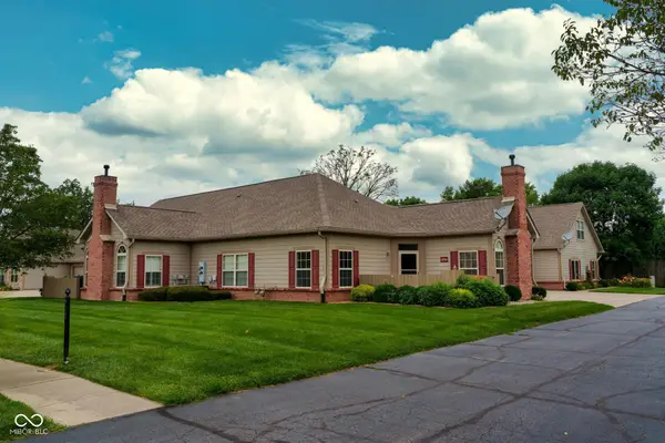 1064 Laurelwood Lane, Greenwood, IN 46142