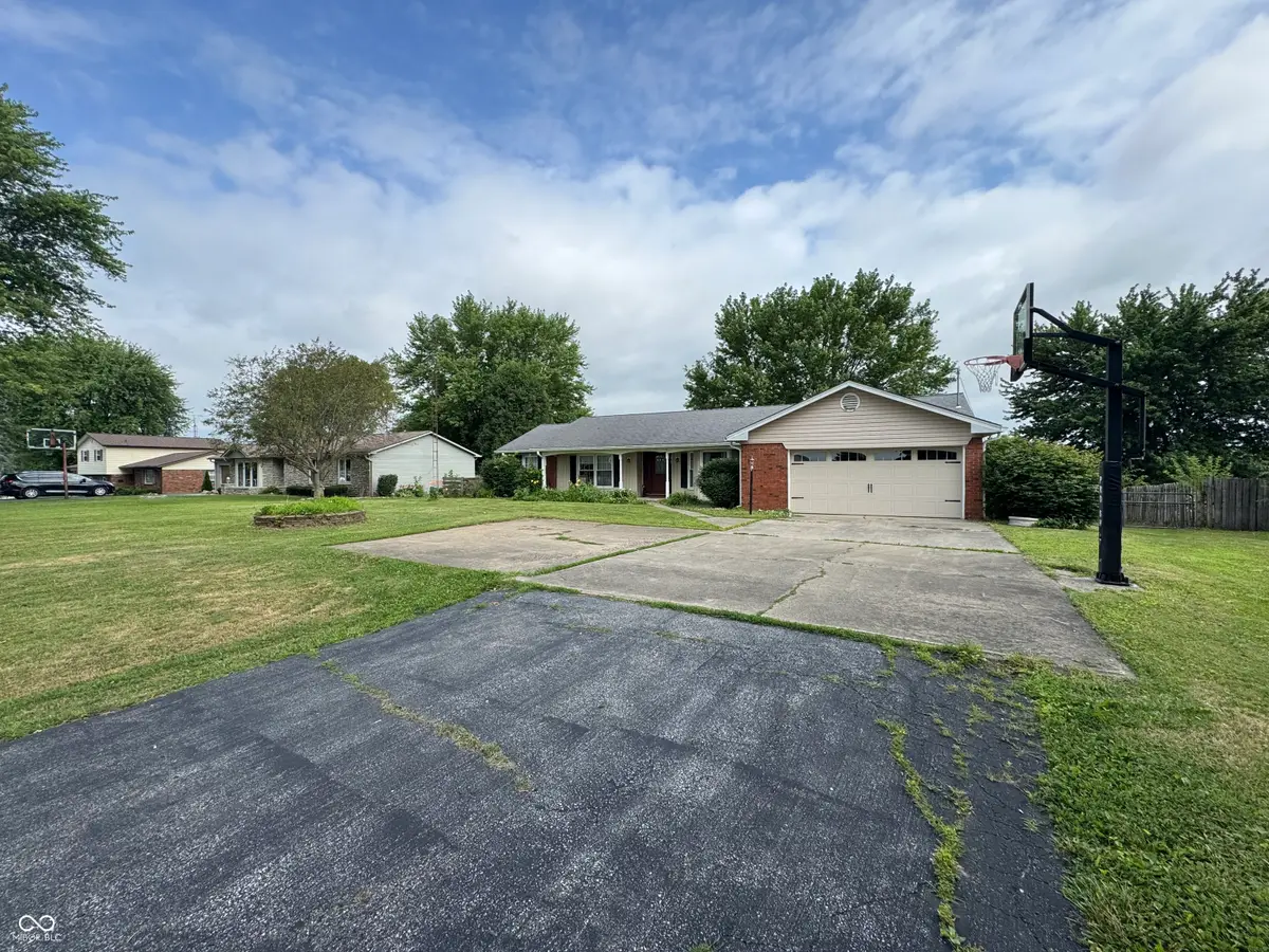 904 E State Road 44, Rushville, IN 46173 - Image #1