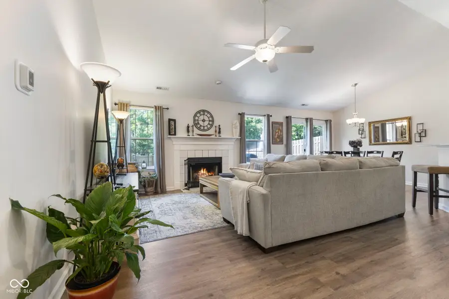 7009 Thousand Oaks Lane, Indianapolis, IN 46214 - Image #2